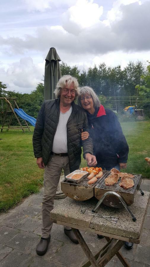 Vakantiehuis "Aan De Zandweg" Villa Roderesch Eksteriør billede